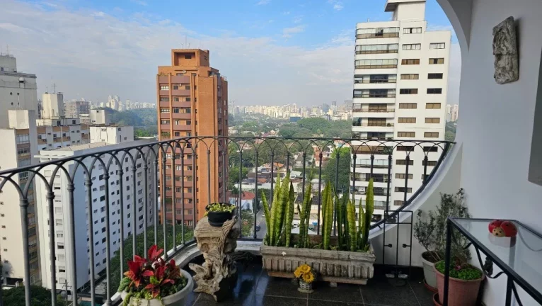 Imagem Luxuoso apartamento para locação no Jardim Paulista, São Paulo-SP, com 4 quartos, 2 suítes, 2 salas, 3 banheiros, 3 vagas de garagem e 278m².
