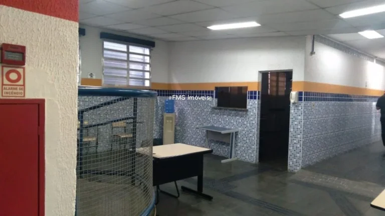 Imagem Prédio comercial com 2618m2 em São Miguel