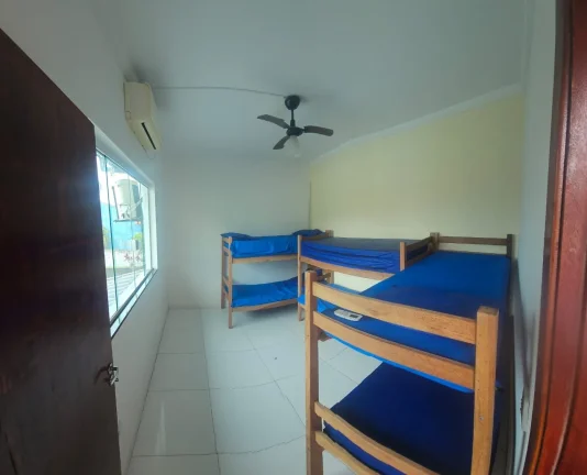 Imagem Casa para Venda em Peruíbe, Estância Balneária Belmira Novaes, 2 dormitórios, 2 suítes, 1 banheiro, 2 vagas