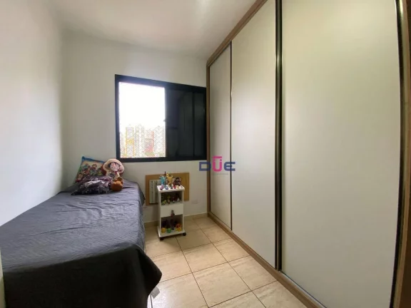 Imagem Apartamento com 2 dormitórios sendo 1 suíte, vaga demarcada, andar alto de frente. À venda, 107 m² por R$ 750.000 - Campo Grande - Santos/SP