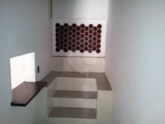 Imagem Sobrado à venda com 3 quartos, sendo 1 suíte, em Morumbi, São Paulo - SP