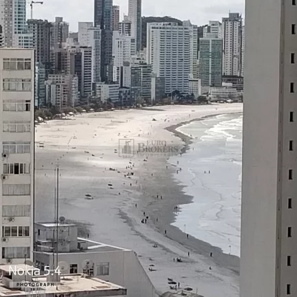 Imagem Apartamento Quadra Mar com 3 dormitórios à venda no Centro de Balneário Camboriú