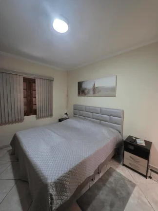 Imagem Casa à venda - Área útil 150 m2 com 2 dormitórios sendo 1 súíte - 2 vagas - Excelente Oportunidade d