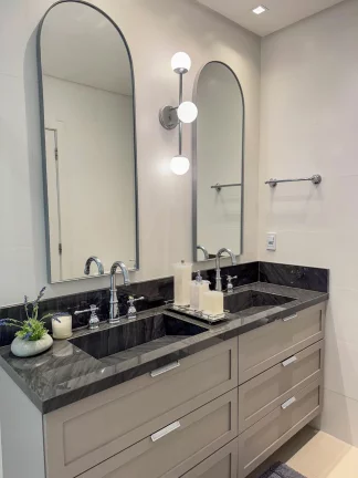 Imagem Apartamento com 4 dormitórios à venda sendo 4 suítes, 251 m² por - R$ 6.888.000,00 - Meia Praia - Itapema/SC