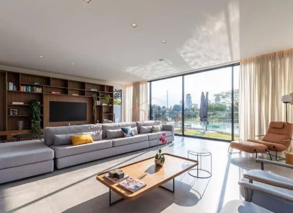 Imagem Casa com 1200m² em condomínio fechado à venda em São Paulo - SP