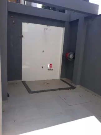 Imagem VENDO MARAVILHOSA CASA 3 QTS COM QUINTAL ENSEADA JACARAIPE