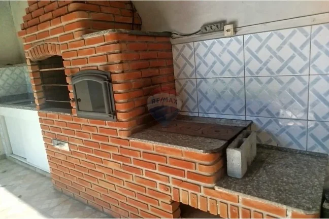 Imagem Casa com 4 quartos, 1 suíte, 6 banheiros e salão comercial. Localizada no Central Parque Sorocaba. Valor R$ 790.000. Confira! RE/MAX Shmone.