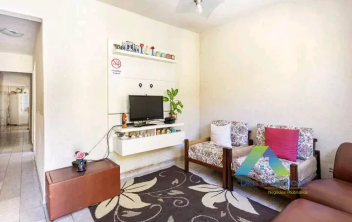Imagem Casa Padrão Ótima Localização.