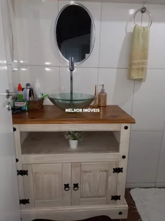 Imagem Casa de Alvenaria com 4 Dormitórios sendo 3 suítes localizado em Banheiros em Camboriú