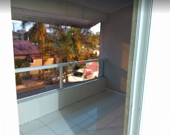 Imagem Sobrado 4 dormitórios espaçosos sendo 2 suítes e uma delas com sacada e closet, 2 vagas , bairro Boqueirão, Praia Grande