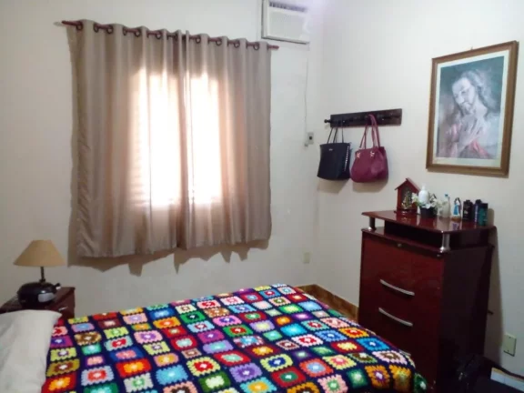 Imagem Casa com 2 dormitórios e garagem em Lorena - SP