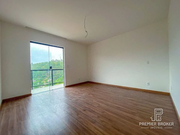 Imagem Casa à venda, 234 m² por R$ 800.000,00 - Albuquerque - Teresópolis/RJ