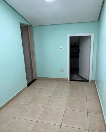 Imagem Vendo Sobrado em Condomínio Fechado 5 dormitórios