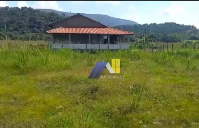 Chácara à Venda, 2.120 m² em Cervo - Pouso Alegre
