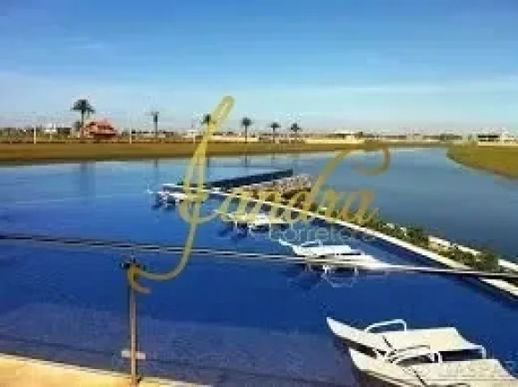 Imagem Sobrado condomínio fechado beira de lago com 05 suítes