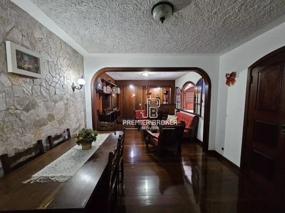 Imagem Casa à venda, 238 m² por R$ 1.200.000,00 - Tijuca - Teresópolis/RJ