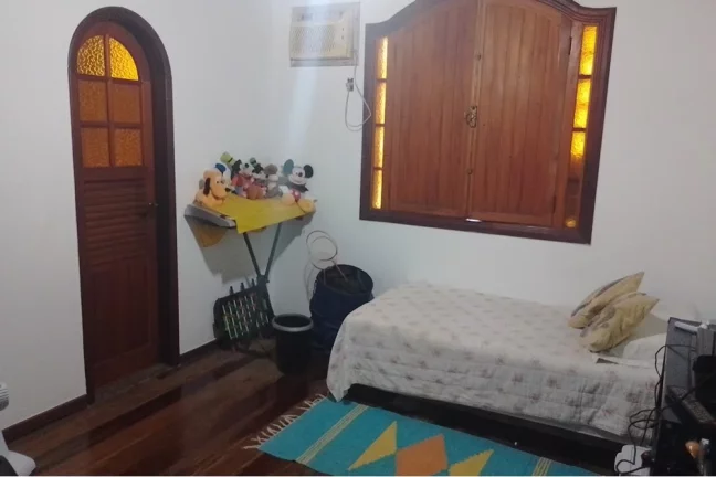 Imagem Casa com 4 quartos para venda em Campo Grande