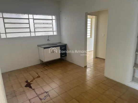 Imagem Casa para locação no bairro Taquaral em Campinas/SP. Na parte superior, living para 2 ambientes, 3...