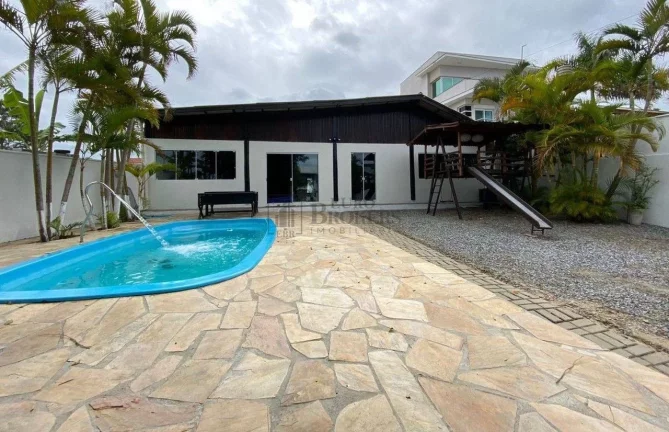 Imagem Excelente casa no Estaleirinho