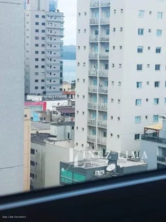 Imagem Alto Padrão para Venda em Itapema, meia praia, 3 dormitórios, 3 suítes, 4 banheiros, 2 vagas