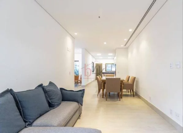 Imagem Casa mobiliada de à venda no Alto da Boa Vista, com 4 suítes, piscina, sauna e rooftop gourmet.