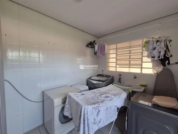 Imagem Casa com 3 dormitórios à venda, 210 m² por R$ 960.000,00 - Jd Porangaba - Águas de São Pedro/SP