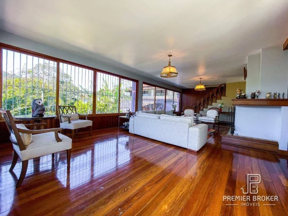 Imagem Casa à venda, 443 m² por R$ 4.000.000,00 - Comary - Teresópolis/RJ