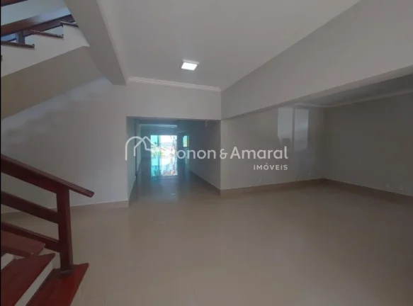 Imagem Casa incrível à venda em um condomínio de alto padrão em Valinhos, com localização privilegiad...