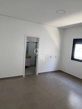 Imagem Casa Térrea com 170m em condomínio fechado
