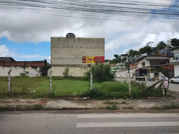Imagem Terreno com 600m² bem localizado no Bairro Monte Alegre – Camboriú/SC