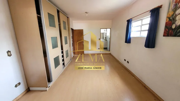 Imagem Casa com 03 dorms (01St),02 wc, Ambientes Amplos, Lavanderia, Churrasqueira