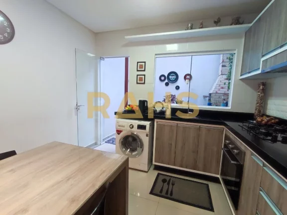 Imagem Buscando um imóvel pronto para Morar! Esse Sobrado Geminado esta localizado no bairro no Costa e Si...