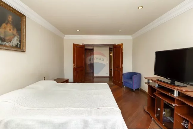 Imagem Casa de Luxo com 4 Suítes e 10 vaga à Venda - 788 m² Jd dos Estados