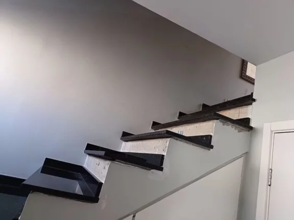 Imagem Sobrado com 2 dormitórios à venda, 64 m² por R$ 380.000,00 - Vila Colorado - Suzano/SP