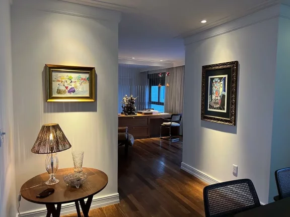 Imagem Apartamento com 2 dormitórios à venda sendo 2 suítes, 159.94 m² por - R$ 6.000.000,00 - Centro - Bal. Camboriú/SC