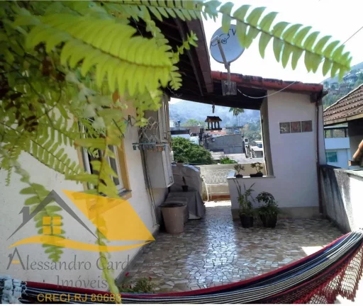 Imagem Vendo Casa na Chácara com 2 Quartos