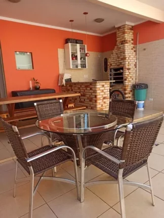 Imagem Sobrado para Venda em Maringá, Jardim Fregadoli, 3 dormitórios, 1 suíte, 2 banheiros, 2 vagas