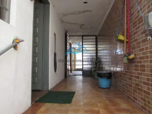 Imagem Casa à Venda no Centro de Carapicuíba | 5 Quartos e Garagem