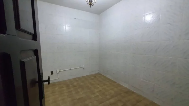 Imagem Casa na Suíssa à venda com 6 quartos, suíte e garagem - Confira!