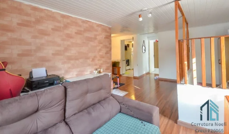 Imagem (PERMUTA) Casa de esquina c/terreno, são duas casas, com entrada independente no Barreirinha em Curitiba PR