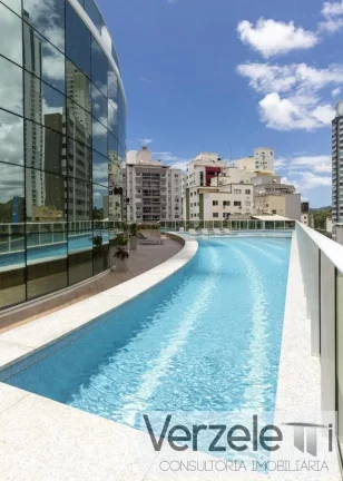 Imagem Apartamento 4 ou + dormitórios para Venda em Balneário Camboriú / SC no bairro Centro