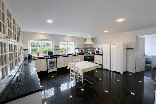 Imagem Casa à venda, com 4 quartos, 275m2