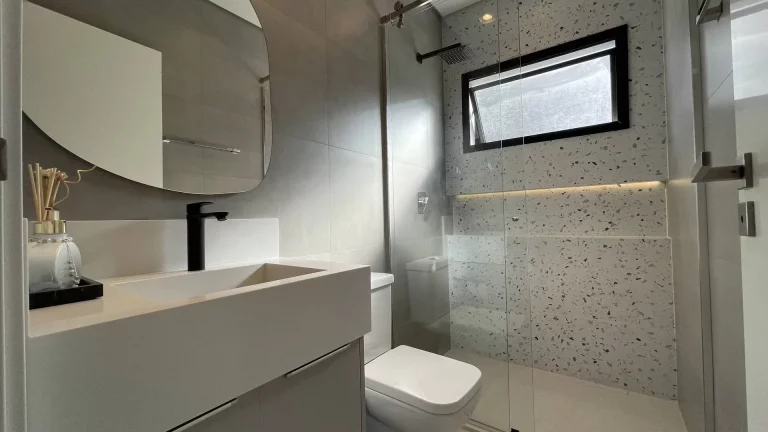 Imagem Luxo e Conforto à Beira-Mar: Sua Casa dos Sonhos na Riviera de São Lourenço