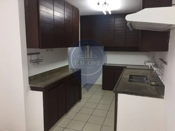 Imagem Aluguel de Casa no Itaim Bibi: 3 quartos, 1 suíte, 2 salas, 2 banheiros, 2 vagas de garagem, 150 m² - São Paulo-SP