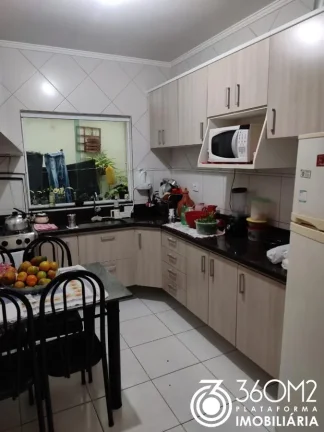 Imagem Sobrado em Condomínio para Venda em Santo André / SP no bairro Vila Alzira