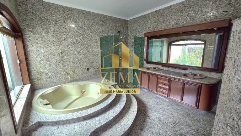 Imagem Sobrado 2400 m2, 950 m2 constr., Piscina, Adega, Salão Festas, Alto Padrão