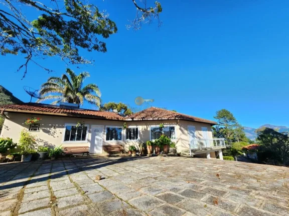 Imagem Casa para Venda em Teresópolis / RJ no bairro Albuquerque