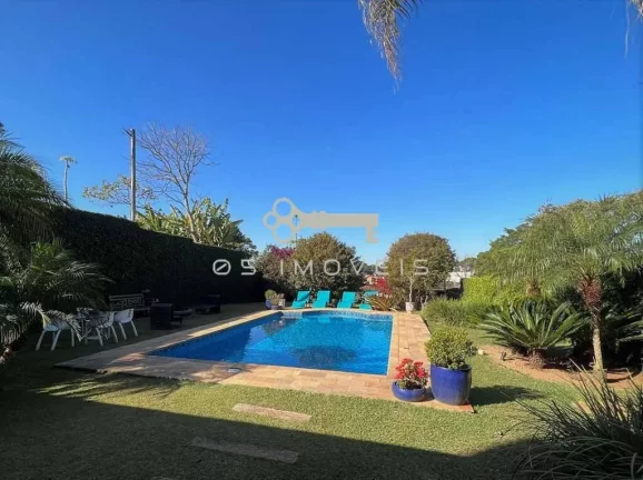 Imagem Casa no Miolo da Granja Viana - 04 suítes: Linda, piscina e vista!