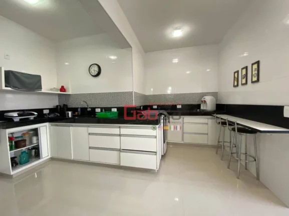Imagem Cobertura com 5 dormitórios à venda, 280 m² por R$ 1.100.000 - Algodoal - Cabo Frio/RJ