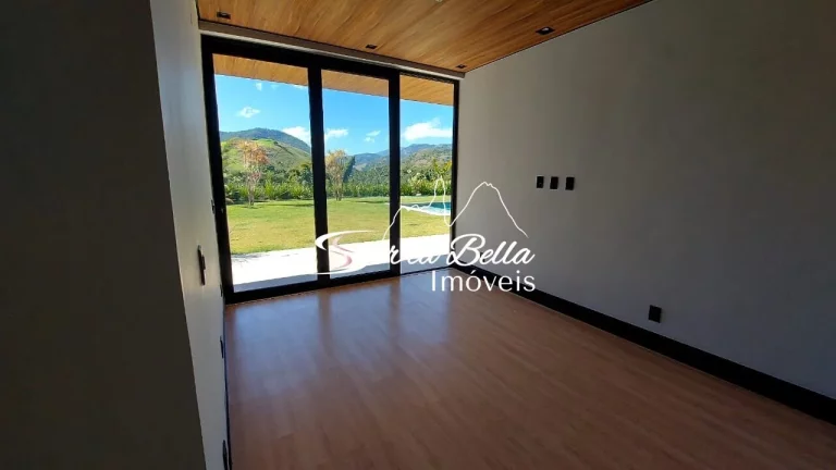 Imagem Casa Alto Padrão em Pedro do Rio, Petrópolis/RJ